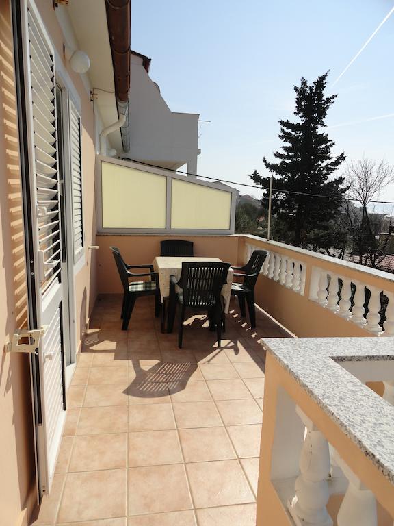 Apartments & Rooms Karmela Banjol Стая снимка
